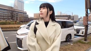 横浜で発見した奇跡の浜っ子美人をナンパ！谷間から見えるGカップで男を何人も堕としてきた？！超敏感ドM体質で感じすぎてビクビク揺れる巨乳！下からは大洪水潮吹きスプラッシュで部屋中びちゃびちゃで大変！超絶エロモード全開ドスケベお姉さんは必見！　ひなみ 24歳 料亭の仲居さん【マジ軟派、初撮。】