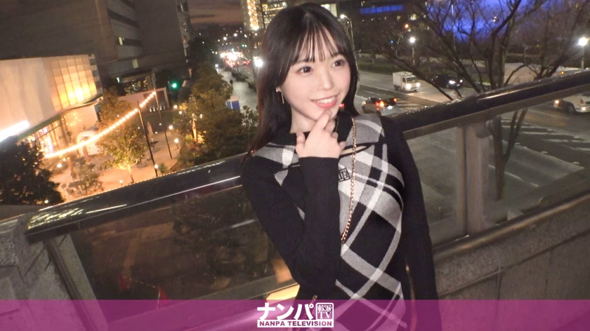 ショップのホームページにも載ってる?!仕事納めの人気アパレル店員とノリノリ濃厚セックス納め!小動物系の愛くるしい顔!華奢な骨格に不釣り合いな巨乳!すぐイキ機能搭載の潮吹きキツキツ華奢ま●こ!万年笑顔のおしゃべり娘を強烈ピストンでイカせて黙らせる!!さとみ 22歳 アパレル店員【マジ軟派、初撮。】