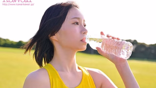 日本全国大会で活躍した陸上少女、青春の終わりとAVデビュー8頭身、身長171cm、本物アスリート女子大生ー第●5回 全●高等●校陸●競技対校選●権大会出場 夏目まこ