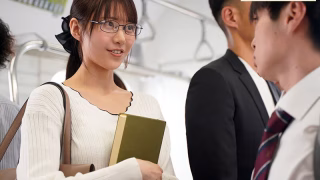 毎朝電車の端の席で読書をしている清楚美人お姉さんがM男を痴女って弄ぶ特殊性癖の持ち主だったなんて… 愛才りあ